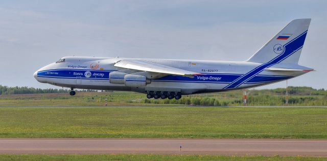 Antonov An-124 Ruslan (RA-82077)