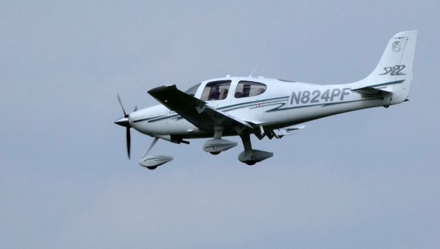 Cirrus SR-22 (N824PF) - On final is this 2003 Cirrus SR22 in the Spring of 2019.