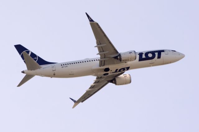 Boeing 737 MAX 8 (SP-LVC) - Boeing 737 MAX
