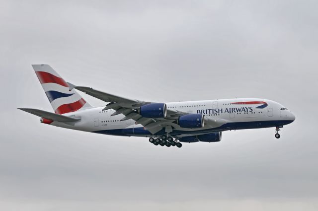 G-XLEE — - At the end of an overcast day in Southern California, a British Airways operated Airbus A380-841 nears touchdown at the Los Angeles International Airport, LAX, in Westchester, Los Angeles, California