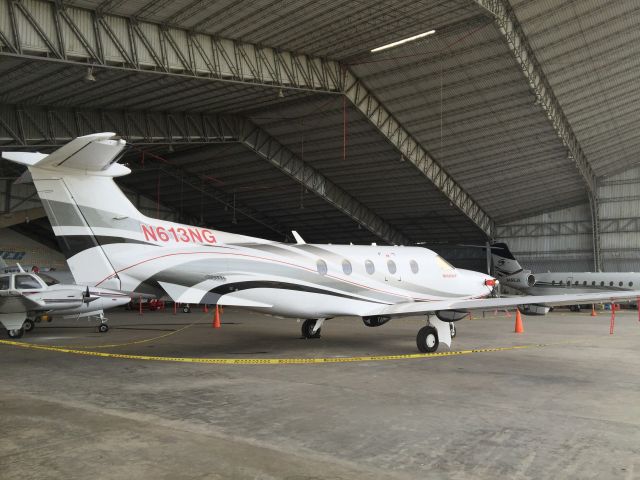 Pilatus PC-12 (N613NG)