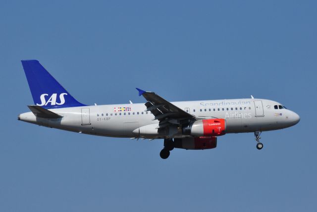 Airbus A319 (OY-KBP)