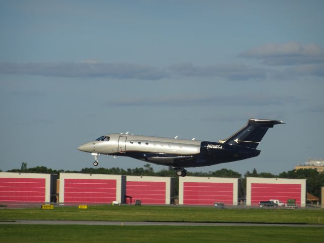 Embraer Legacy 550 (N895CA)