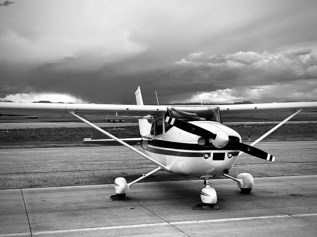 Cessna Skylane (N1261S)