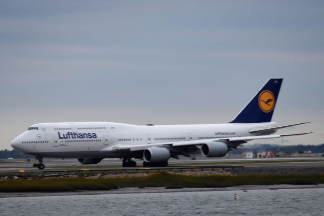 BOEING 747-8 (D-ABYG)