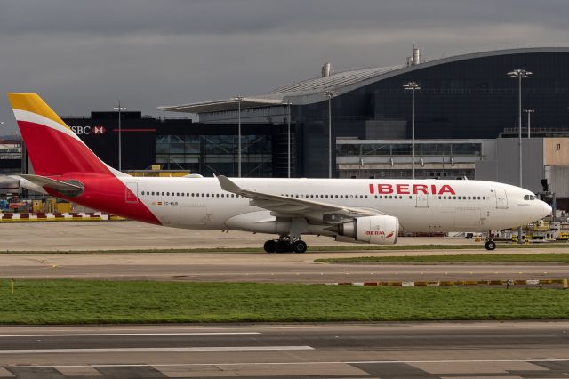 Airbus A330-200 (EC-MLB) - 26th March, 2023: Taxiing to the gate after arrival from Madrid as flight IB 3166. 