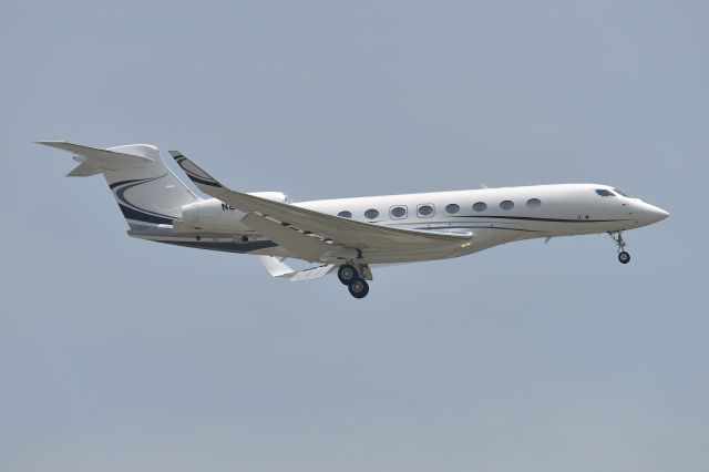 Gulfstream Aerospace Gulfstream G650 (N244DS) - Dick Simon. 23L 06-11-25