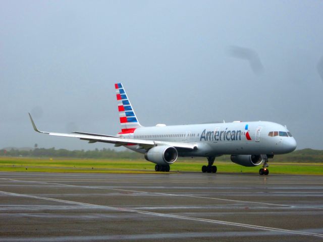 Boeing 757-200 (N198AA)