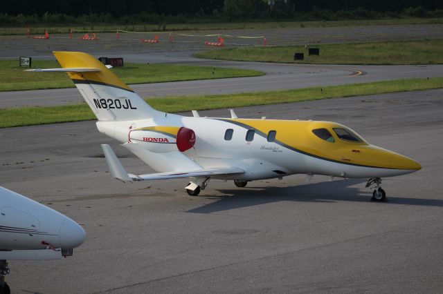 Honda HondaJet (N820JL)