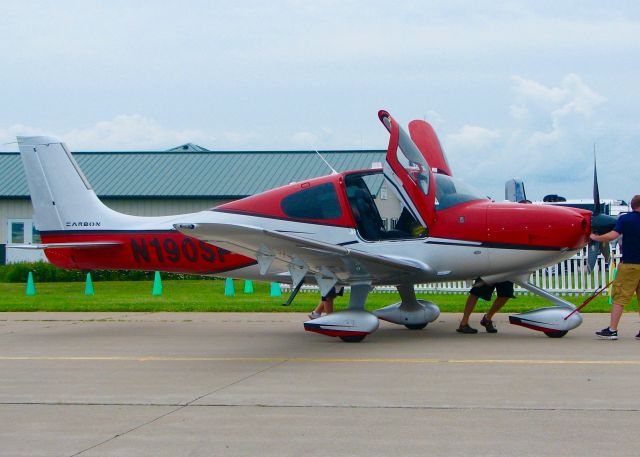 Cirrus SR-22 (N190SP) - At Oshkosh. 2016 Cirrus SR22T 