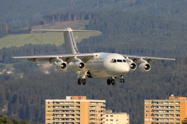 Avro Avroliner (RJ-85) (EI-RJN)