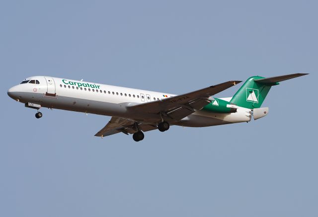 Fokker 100 (YR-FZA)