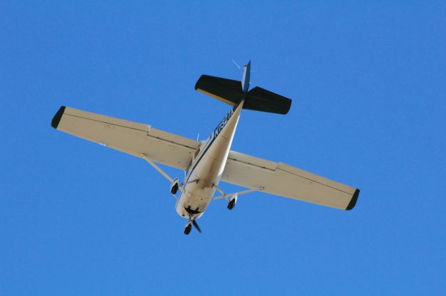 Cessna Commuter (7327X) - Mill rd. & 58 hwy Tehachapi Ca 