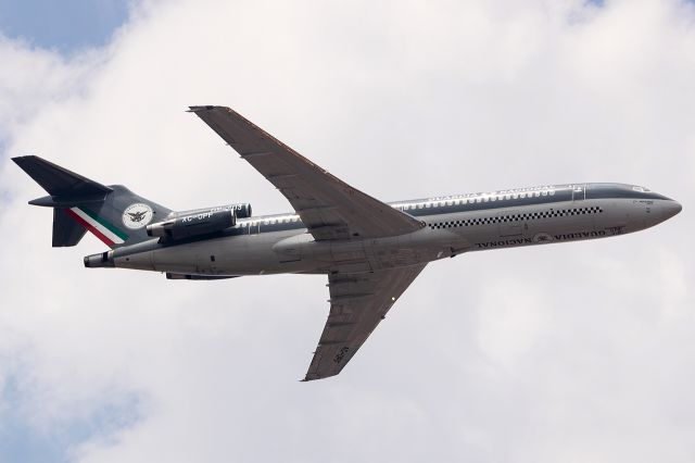 BOEING 727-200 (XC-OPF) - Flying over México City during Independence Day Military Parade 2024