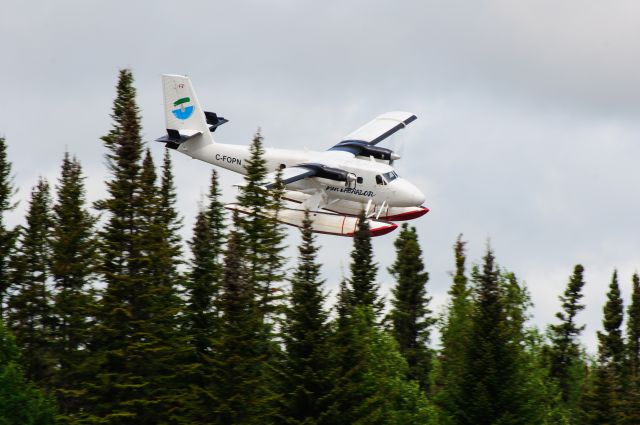 De Havilland Canada Twin Otter (C-FOPN) - Final approach Terrington Basin