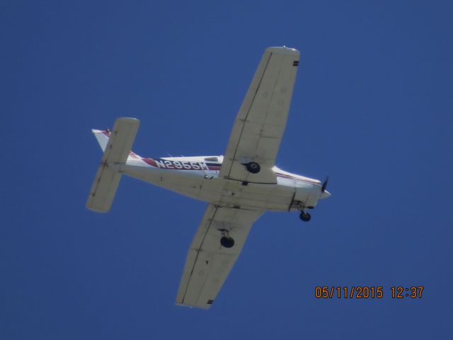 Piper Cherokee (N2955M)