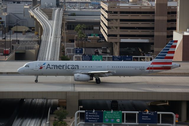 Airbus A321 (N913US)