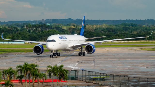 Airbus A350-900 (EC-NZF)