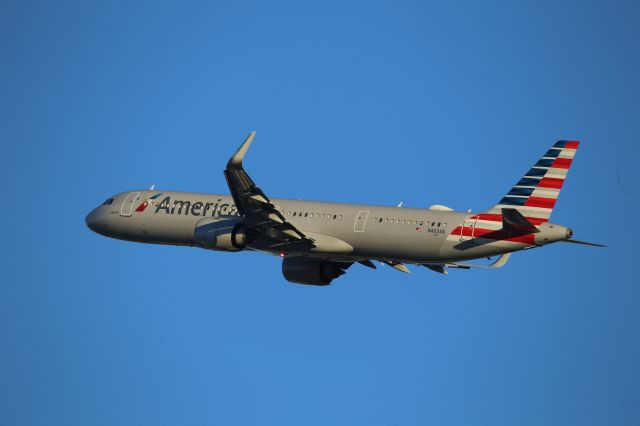 Airbus A321neo (N403AN)