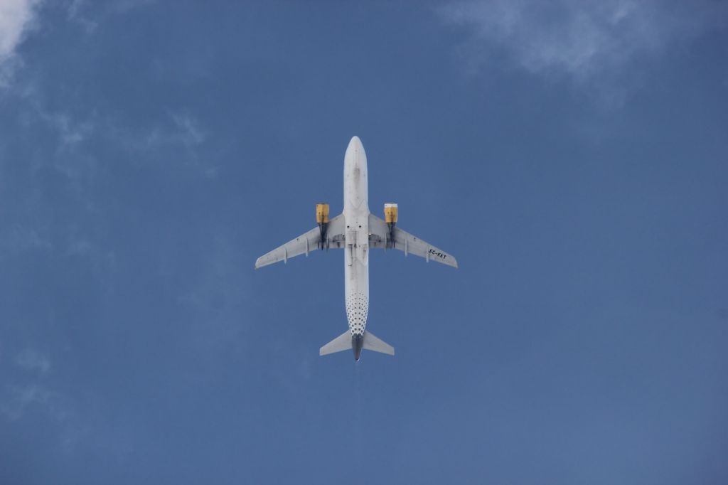 Airbus A320 (EC-KKT)