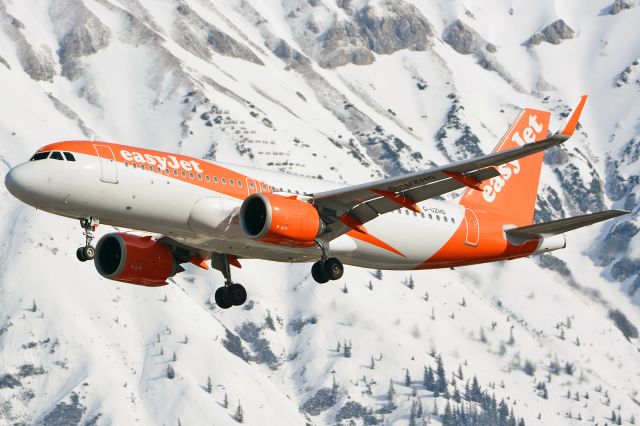 Airbus A320neo (G-UZHG)