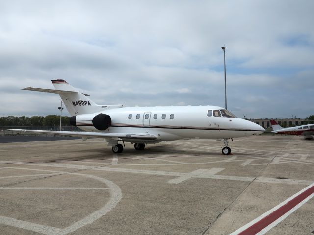 Hawker 800 (N499PA) - A very nice business jet with a stand up cabin. US coast - to - coast range.