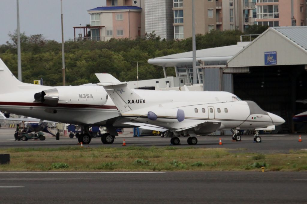 Hawker Siddeley HS-125-400 (XA-UEX)