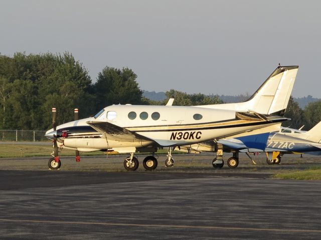 Beechcraft King Air 90 (N30KC)