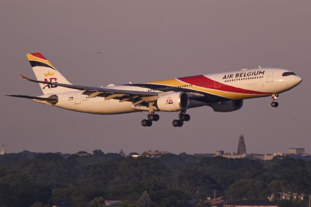 Airbus A330-900 (OO-ABF)