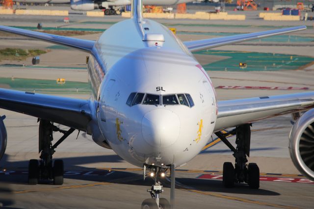 BOEING 777-300ER (ET-ASL)