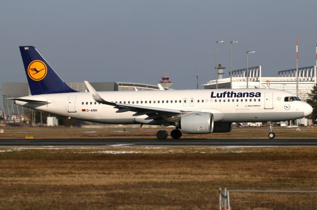 Airbus A320neo (D-AINH)