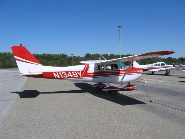 Cessna Skyhawk (N1349Y) - At Corona Airport