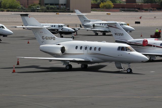 Hawker 800 (C-GXPG)