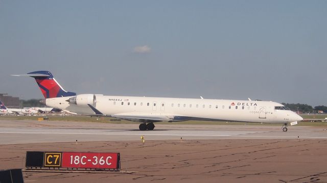 Canadair Regional Jet CRJ-900 (N904XJ) - Ex-Mesaba 