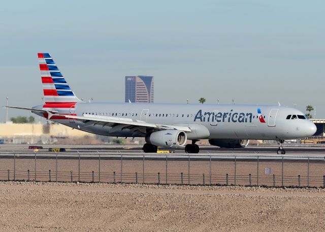 Airbus A321 (N554UW)