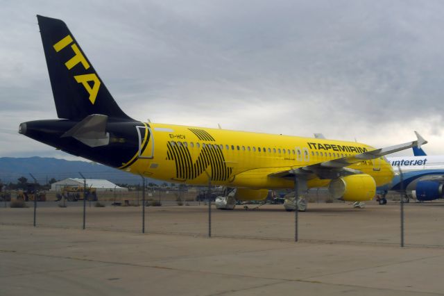 Airbus A320 (EI-HCV)
