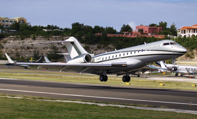 Bombardier Global Express (G-SHEF)