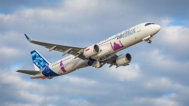 Airbus A321 (F-WXLR)