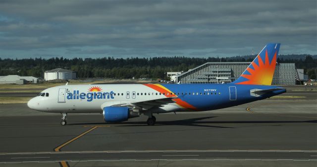 Airbus A320 (N275NV)