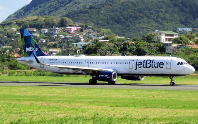 Airbus A321 (N929JB)