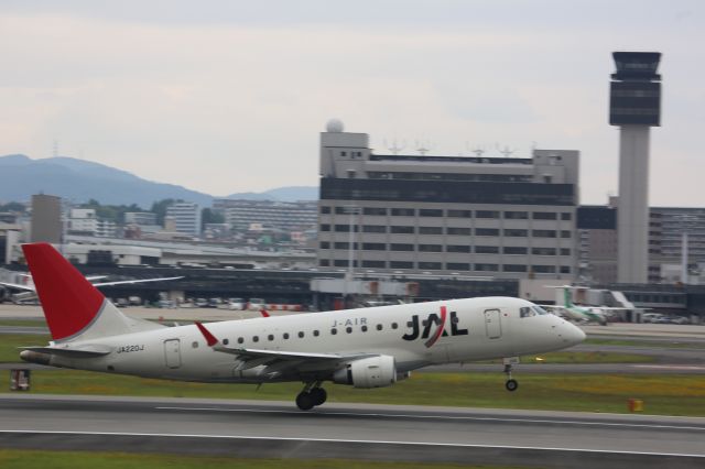 Embraer 170/175 (JA220J)