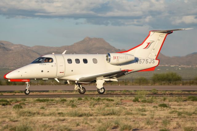 Embraer Phenom 100 (N575JS)