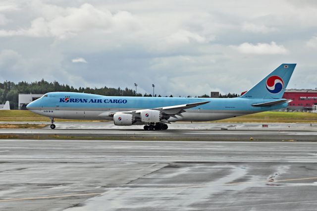 BOEING 747-8 (HL7624)