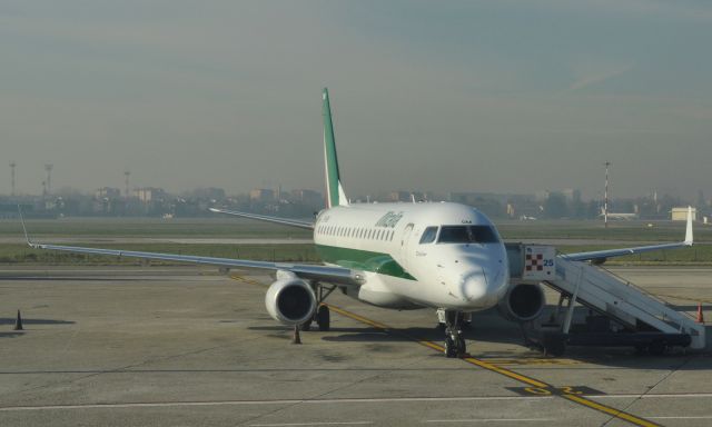 Embraer 170/175 (EI-RDM) - Alitalia Cityliner - Parco Nazionale della Majella - Embraer ERJ-175STD EI-RDM in Milan Linate Airport