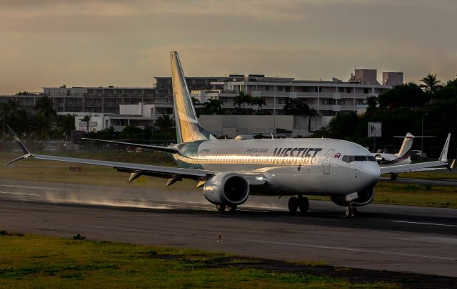 Boeing 737 MAX 8 (C-FEWJ)