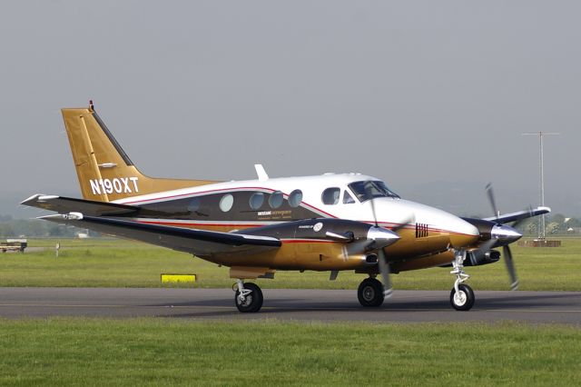 Beechcraft King Air 90 (N190XT)