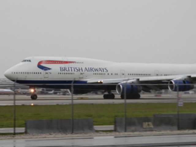 Boeing 747-400 (G-CIVB)
