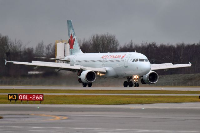 Airbus A320 (C-GKOD)