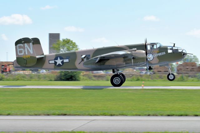 North American TB-25 Mitchell (N10V) - 08-27-22 Runway 19