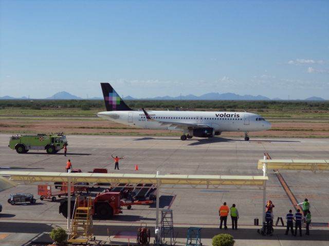 Airbus A320 (XA-VLC) - ARRIVE FROM MONTERREY AIRPORT